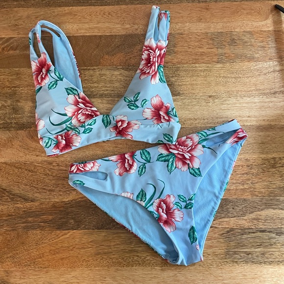 Full Tilt Blue Floral Swim Suit Set - M - Picture 2 of 8
